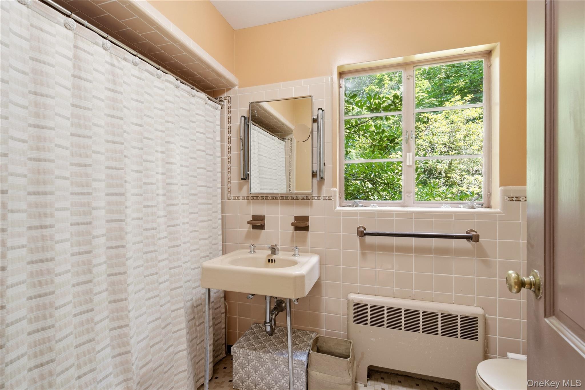 790 Bryant Avenue — photo 25