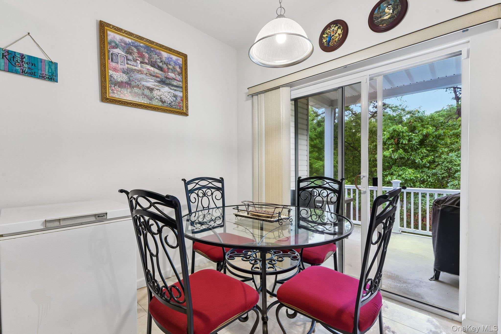 33 Greentree Court — photo 13