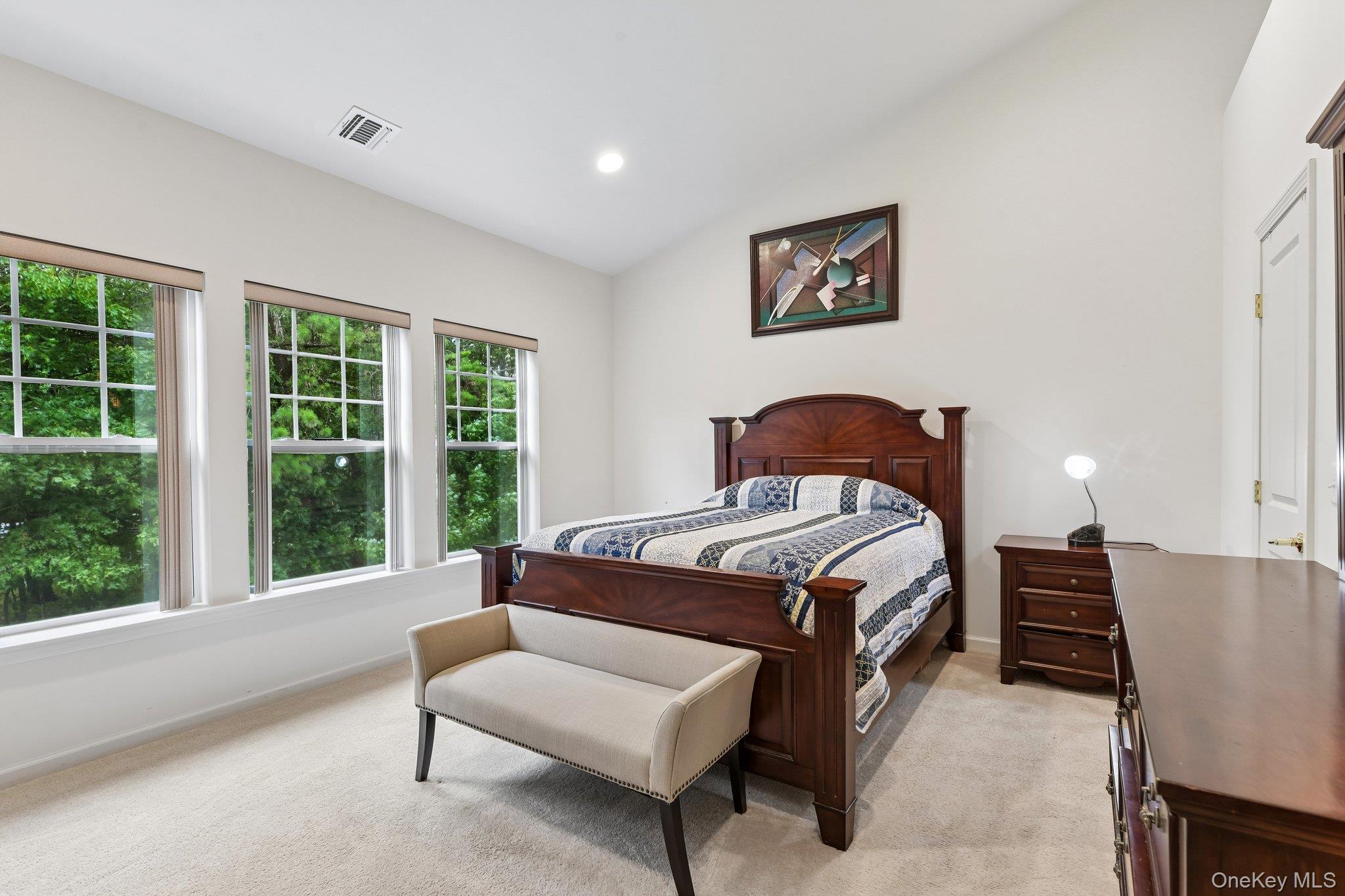 33 Greentree Court — photo 14