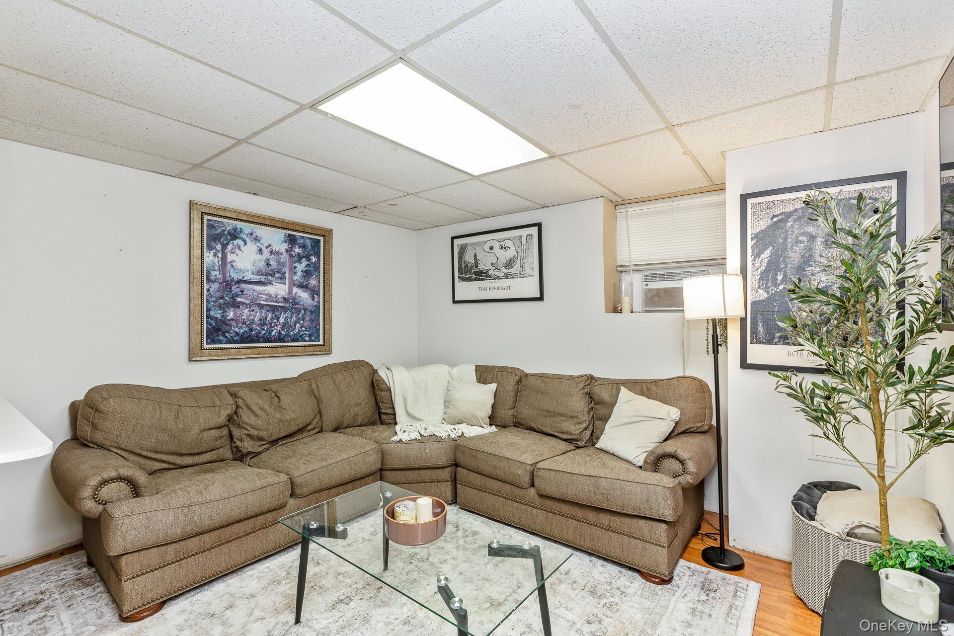 312 Peconic Avenue — photo 17