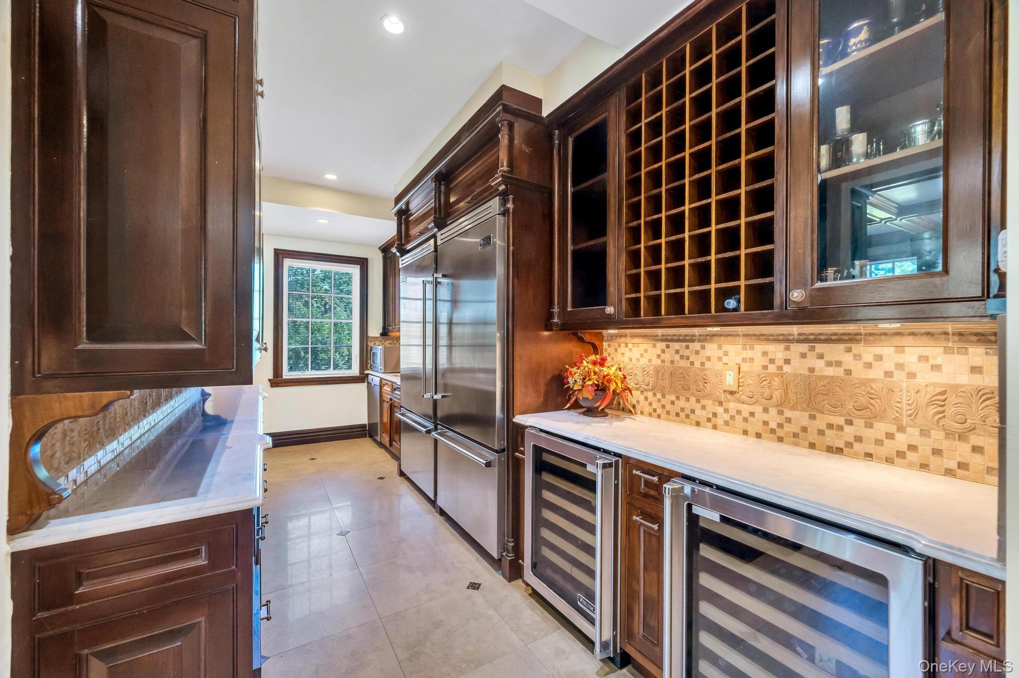 250 Oyster Bay Road — photo 14