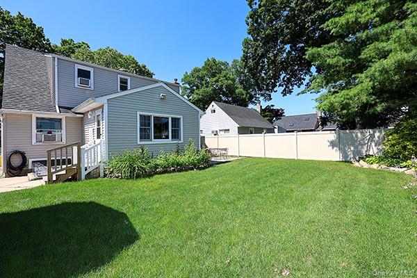 219 Lindbergh Street — photo 32