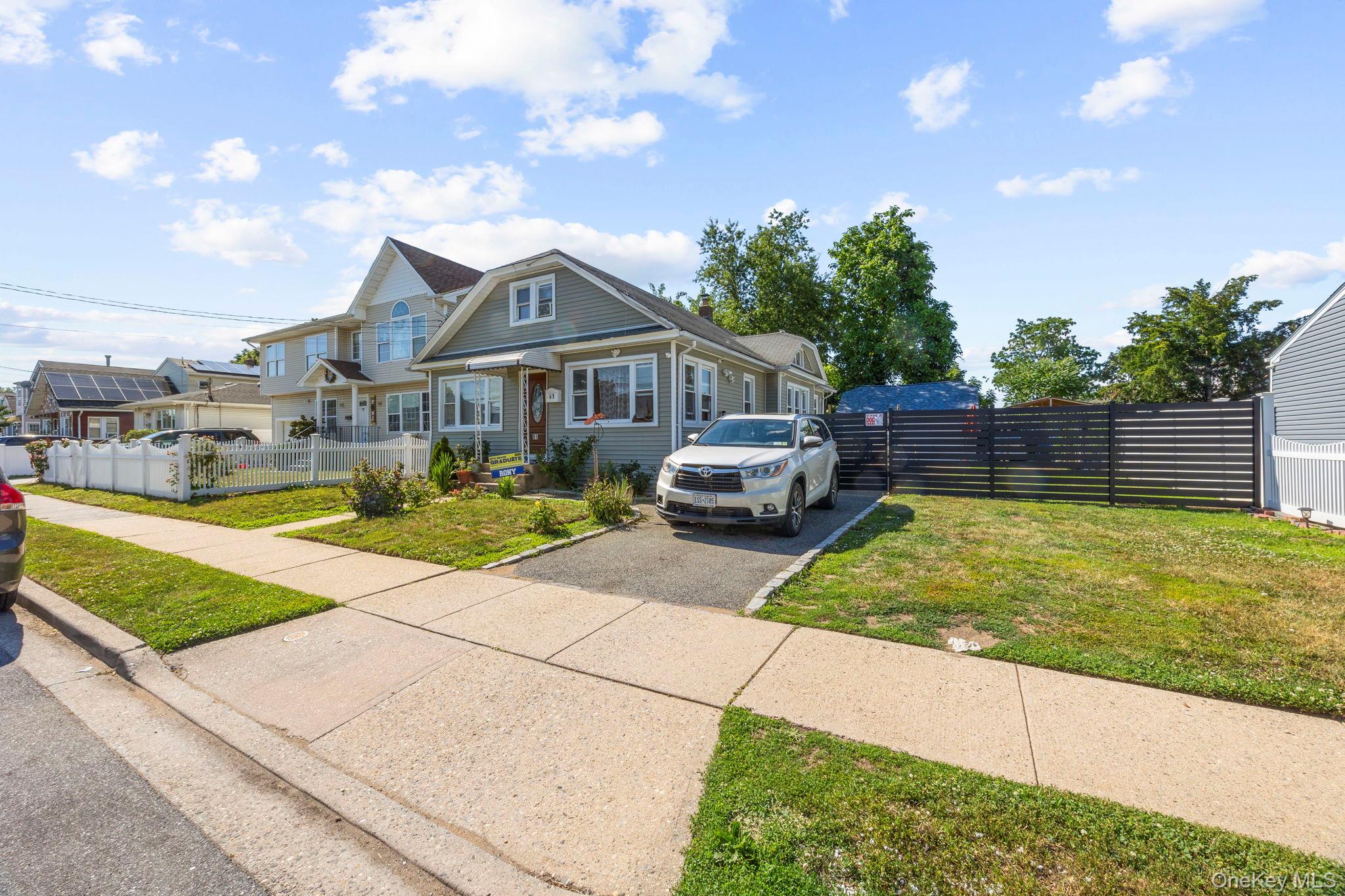 81 Allers Boulevard — photo 19