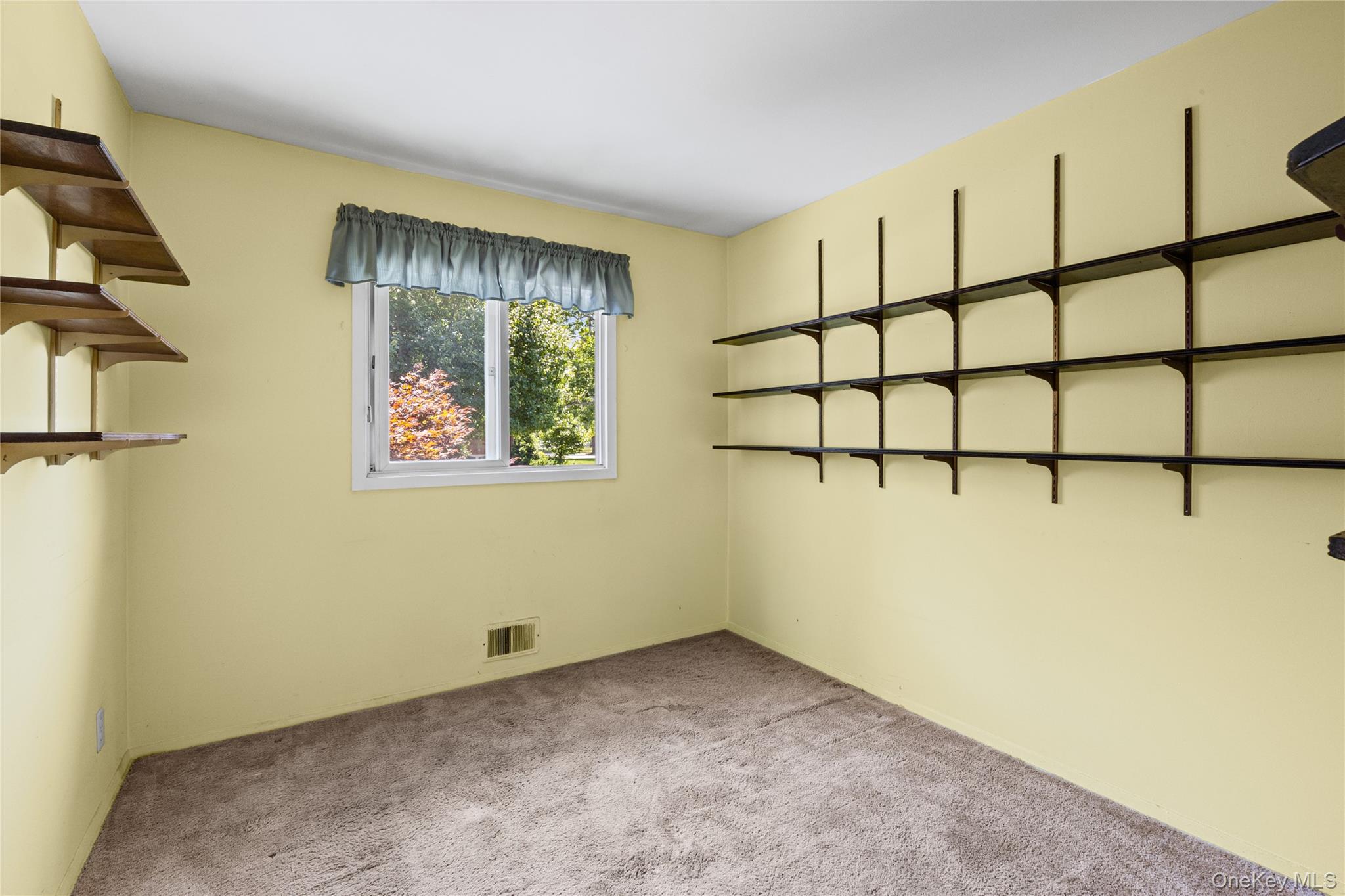 259 Burr Road — photo 10