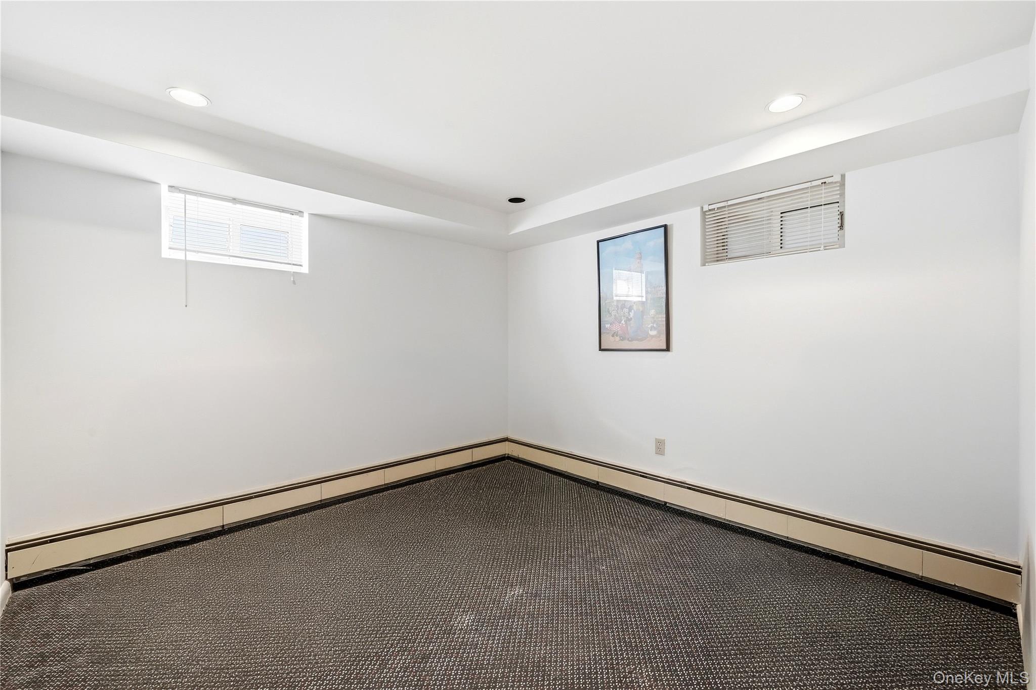 64 Linden Boulevard — photo 19