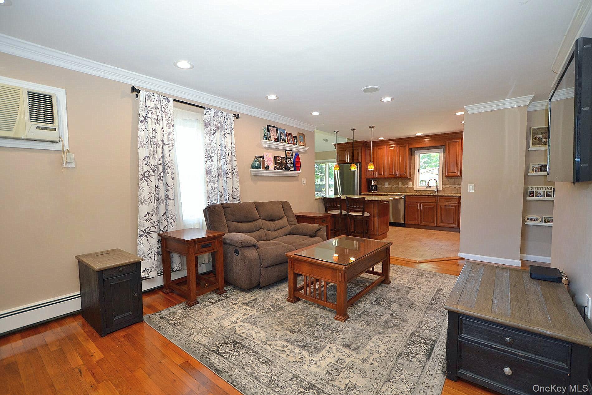 82 Stahley Street — photo 4