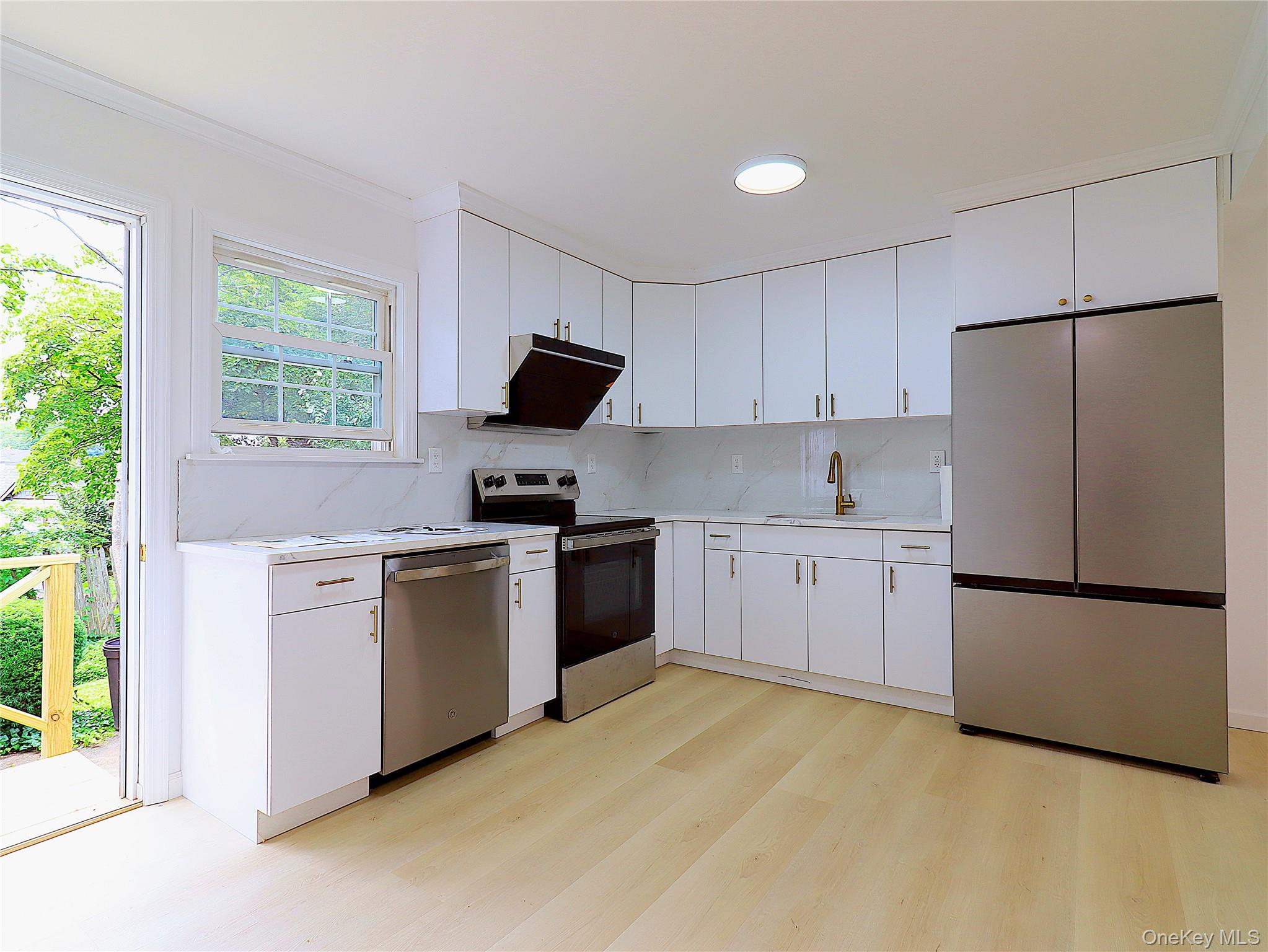 7 Locust Street — photo 12