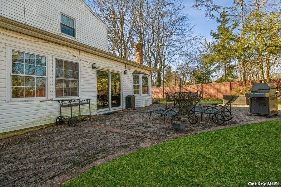 93 Beacon Hill Road — photo 3