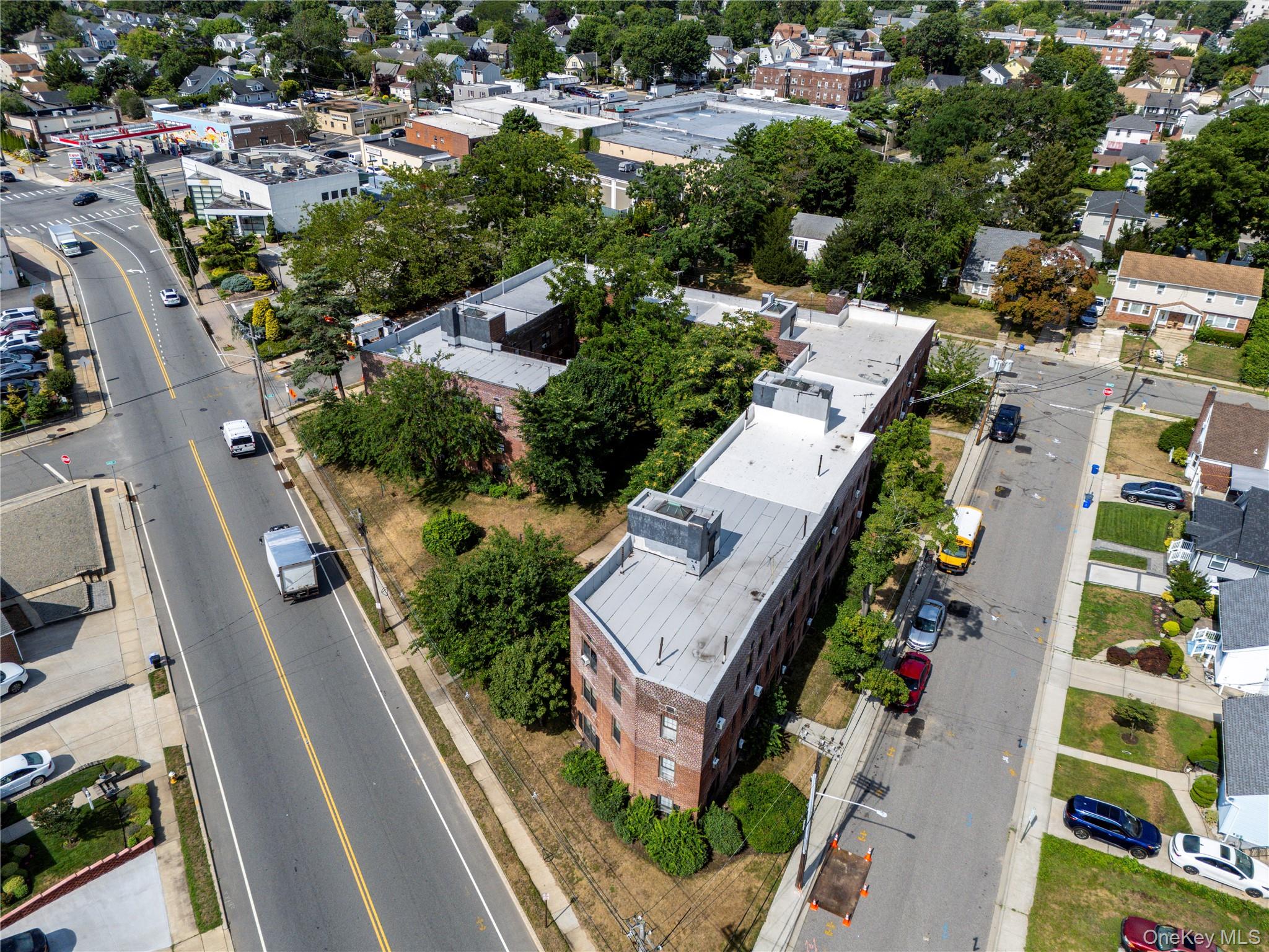 32-40 Long Beach Road — photo 4