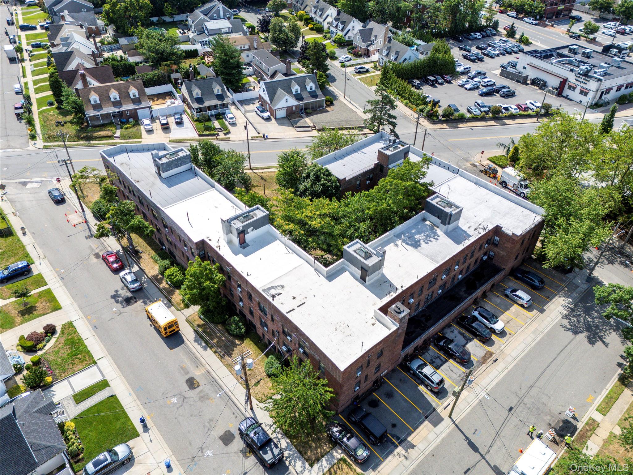 32-40 Long Beach Road, Rockville Centre