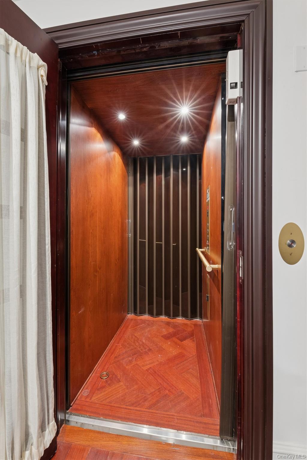 28 Whitney Circle — photo 23