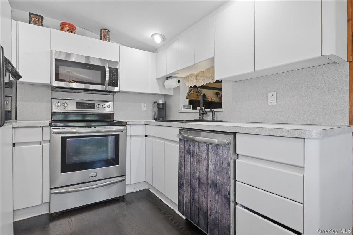 62 Linden Boulevard — photo 13