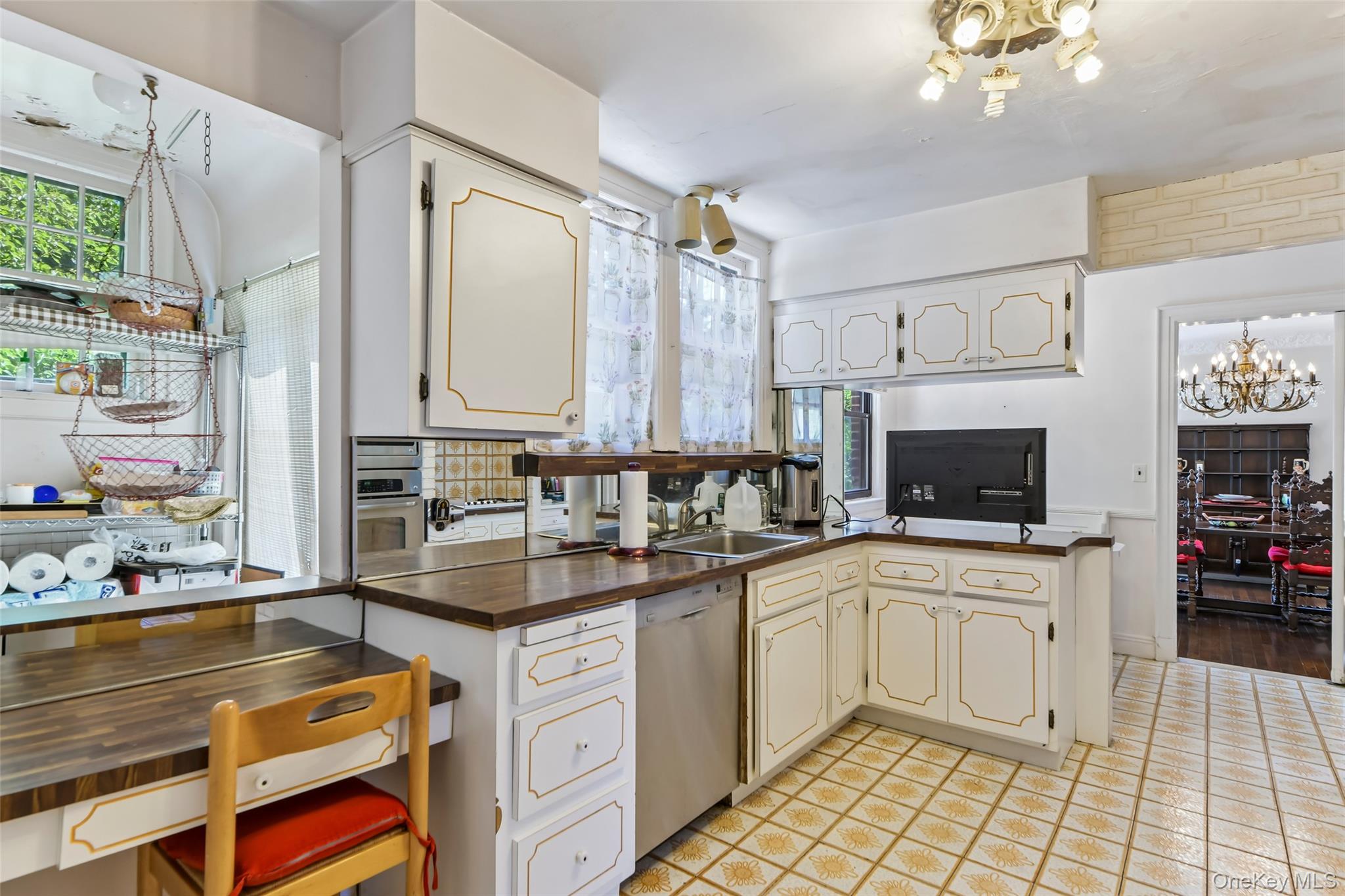 38 Cedarhurst Avenue — photo 15