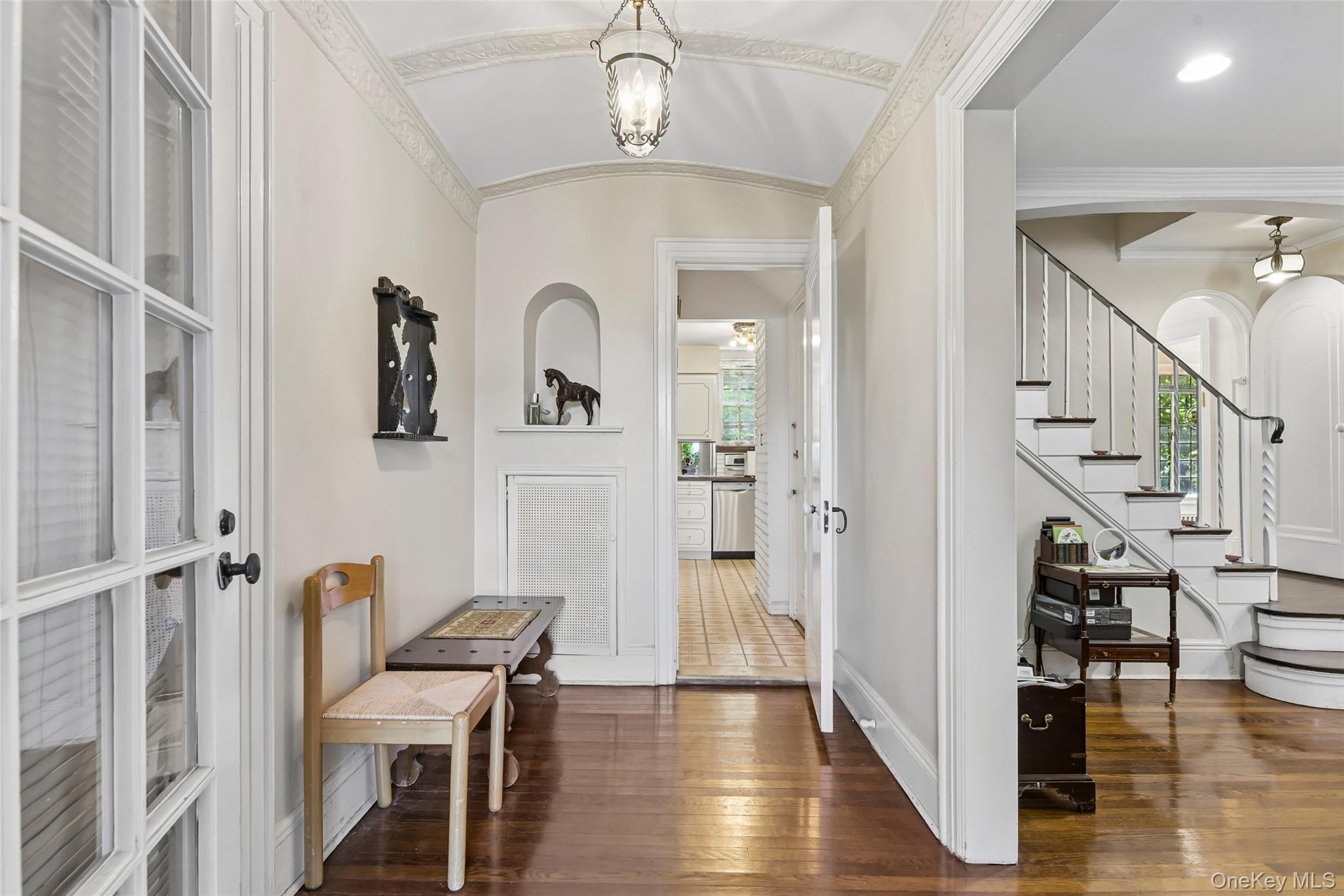 38 Cedarhurst Avenue — photo 4