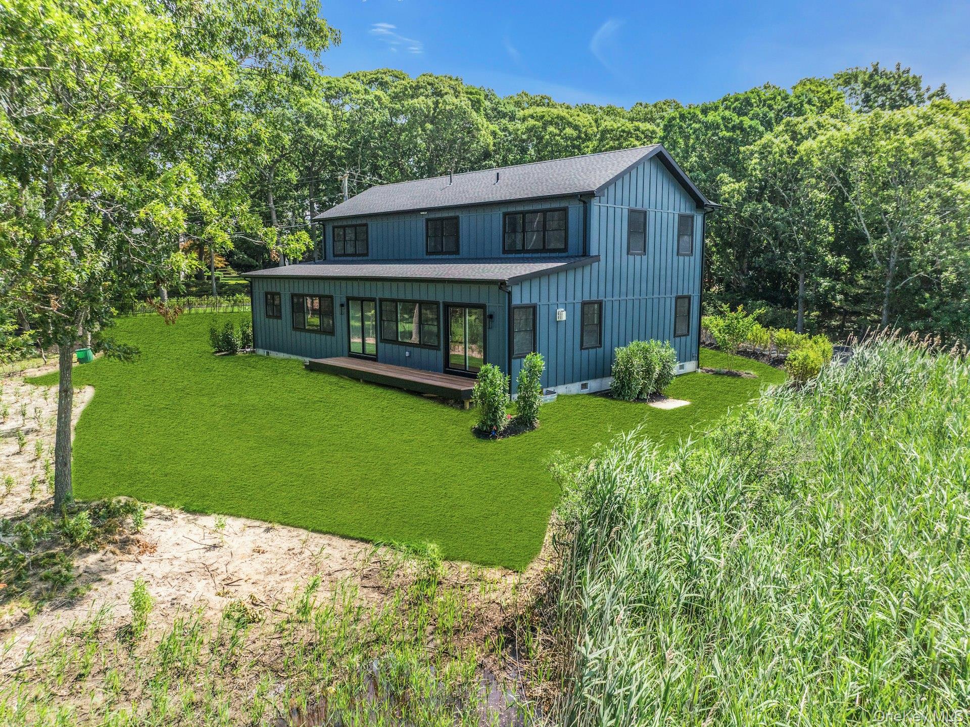 255 Peconic Bay Boulevard — photo 40