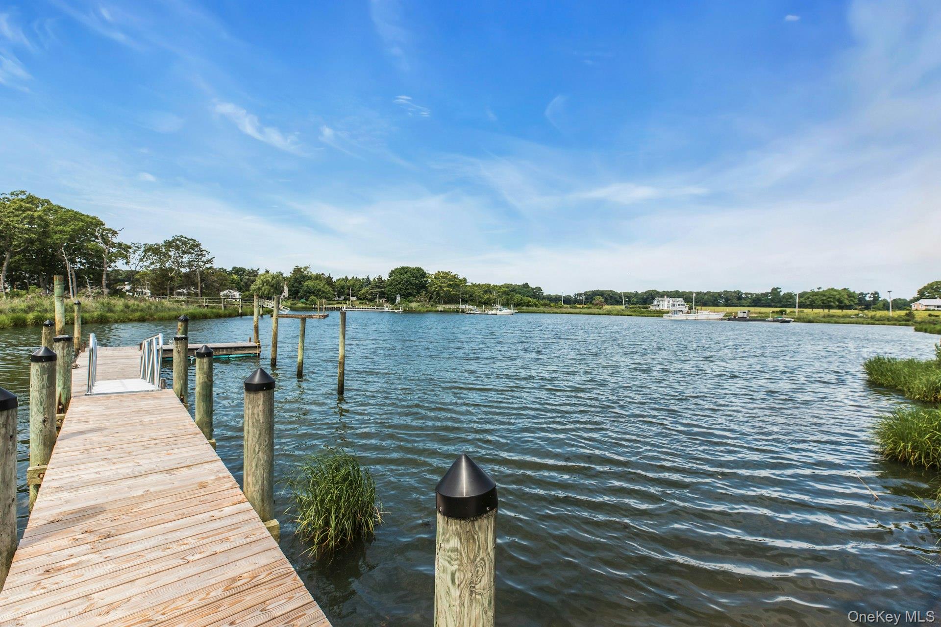 255 Peconic Bay Boulevard — photo 43