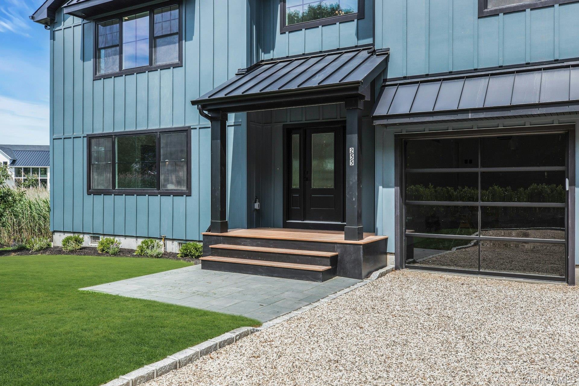 255 Peconic Bay Boulevard — photo 5