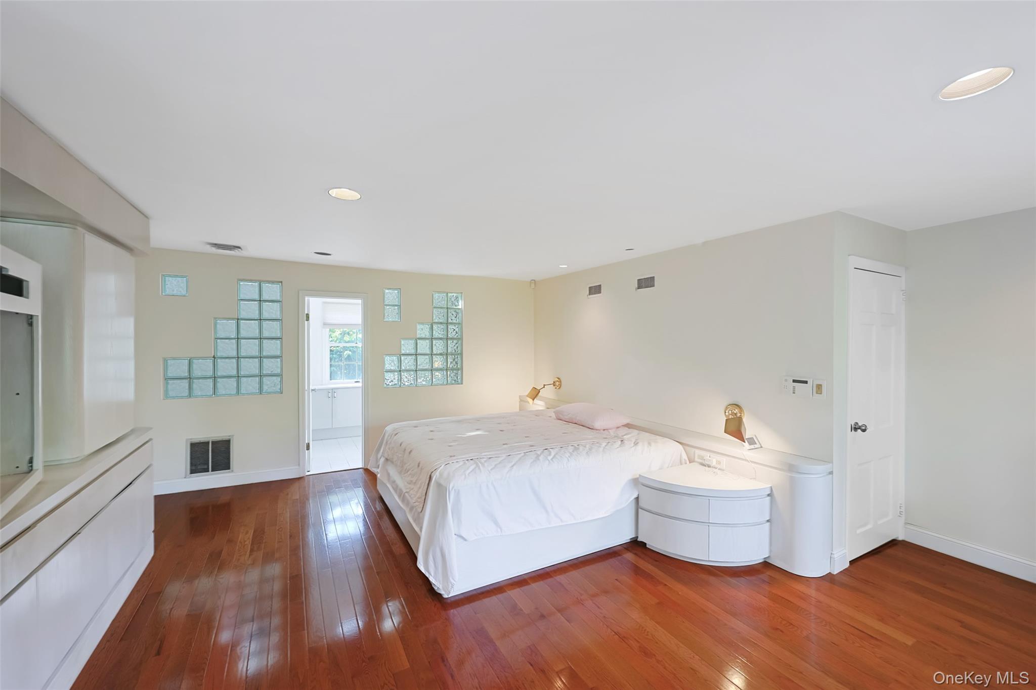 2 Woods Road — photo 19