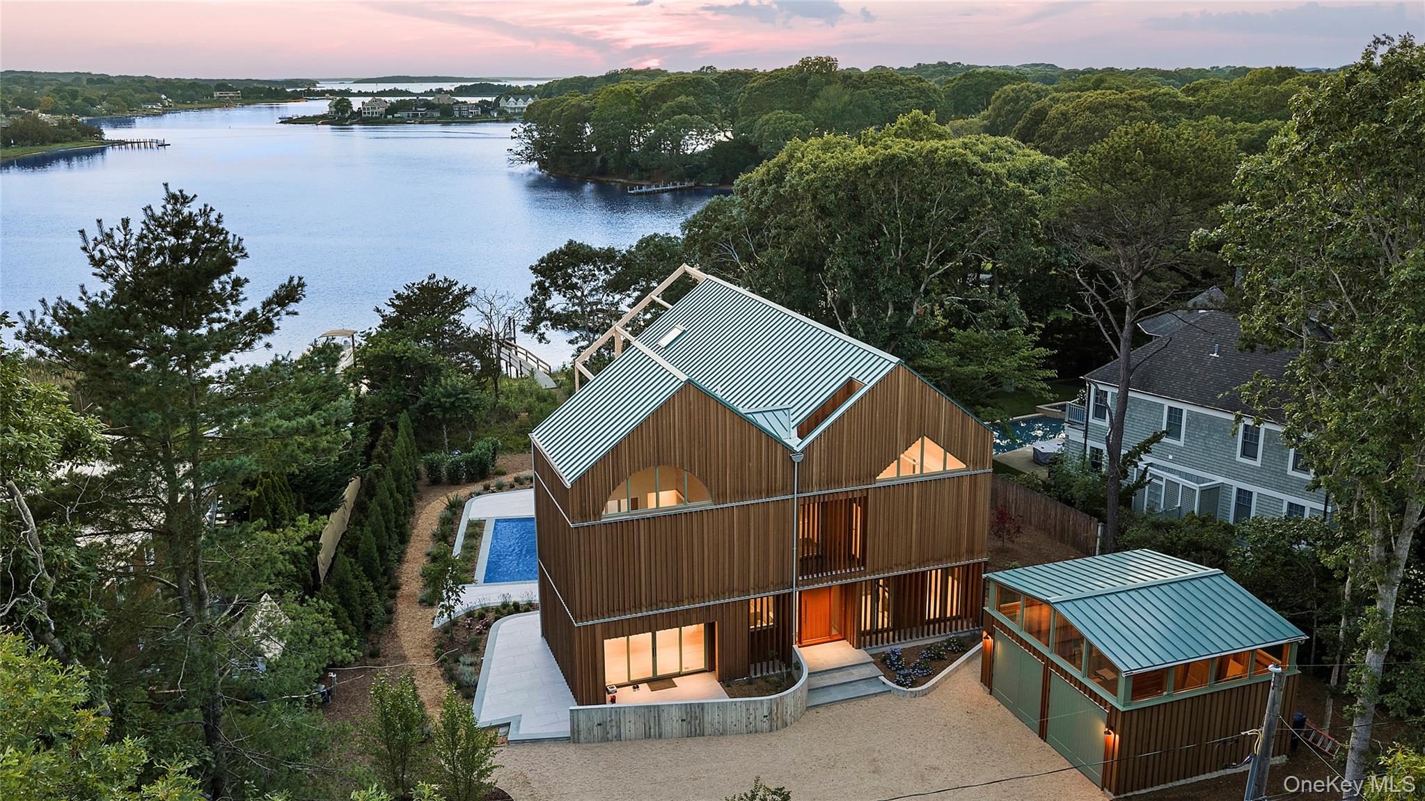 25 Bluff Point Road, Sag Harbor