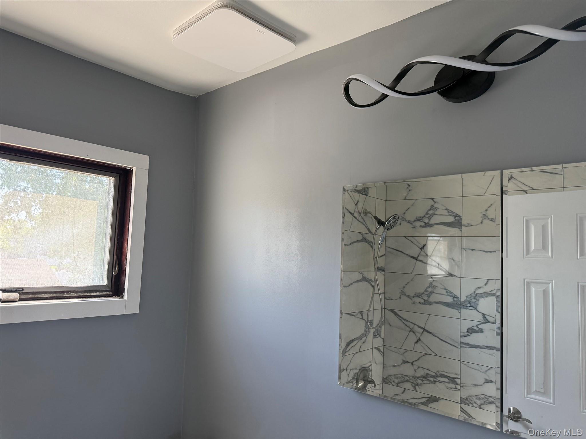 49 Noble Street — photo 12