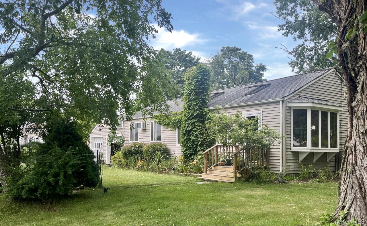 19 River Lane, Brookhaven