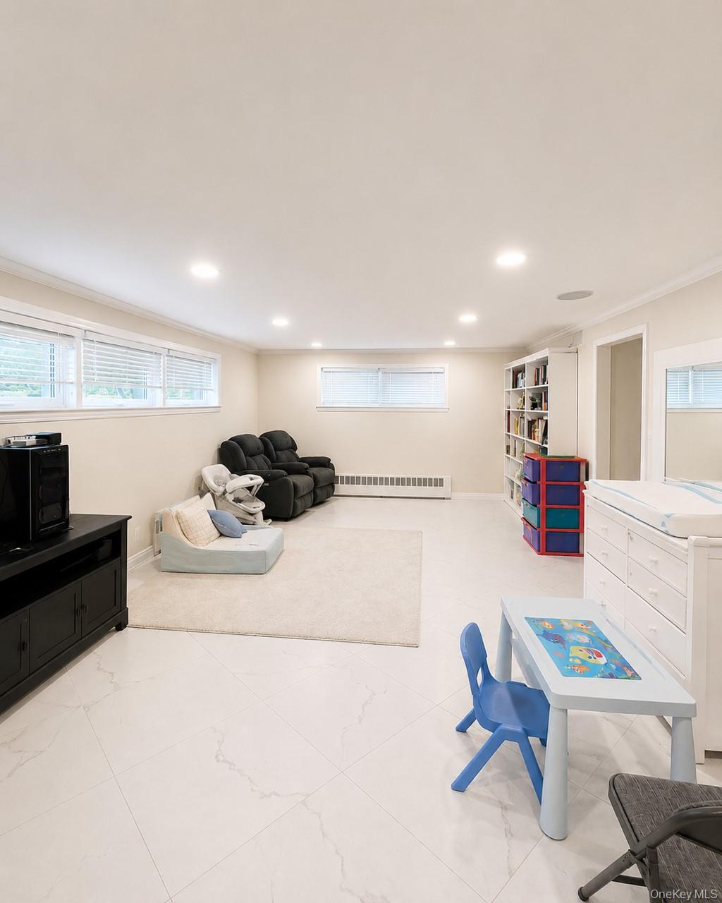 886 Woodmere Drive — photo 21