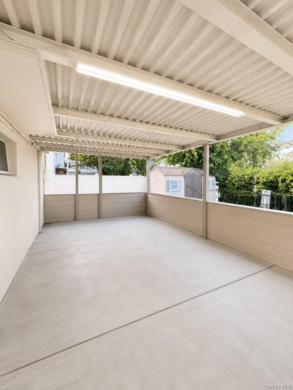 886 Woodmere Drive — photo 33