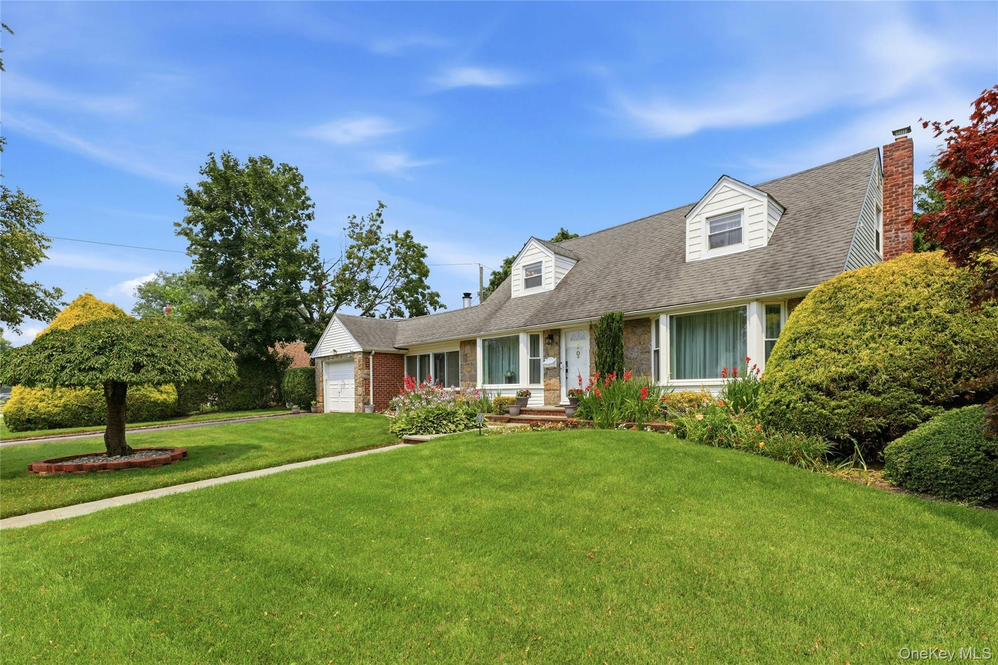 70 Birchwood Drive — photo 4