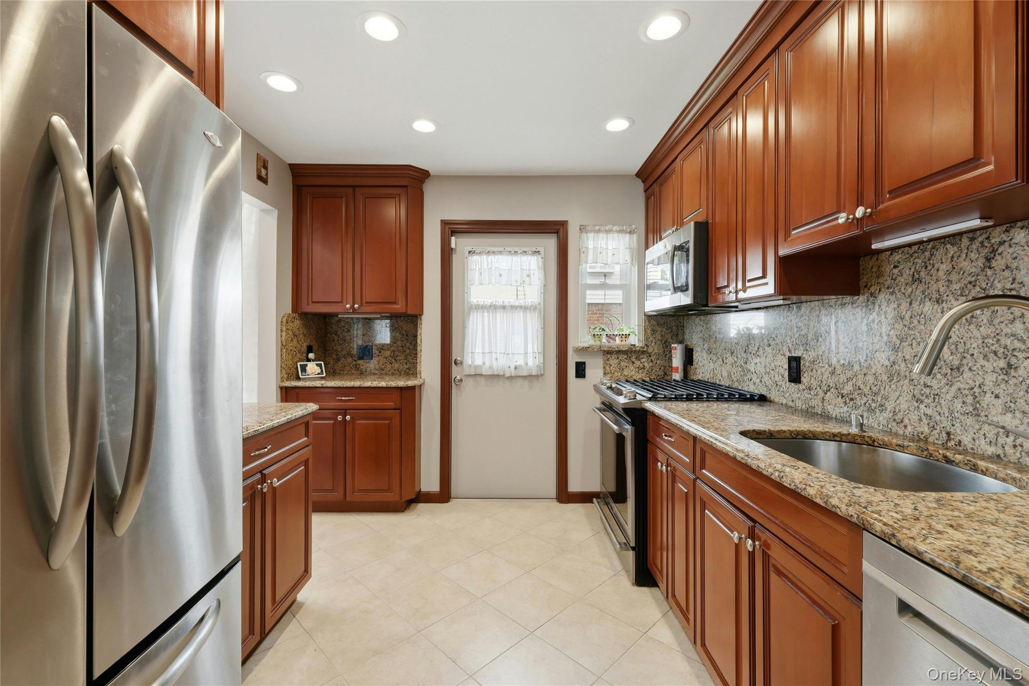 70 Birchwood Drive — photo 9