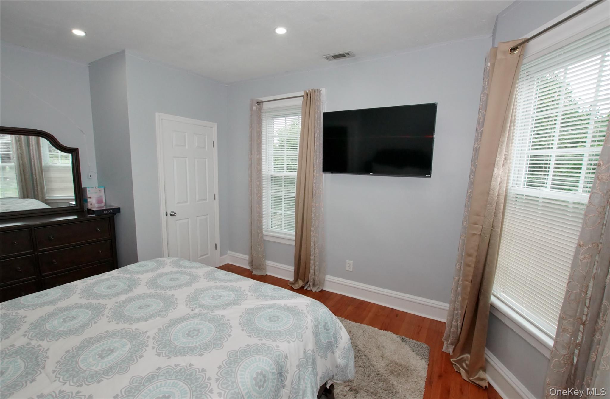 278 Long Beach Avenue — photo 30