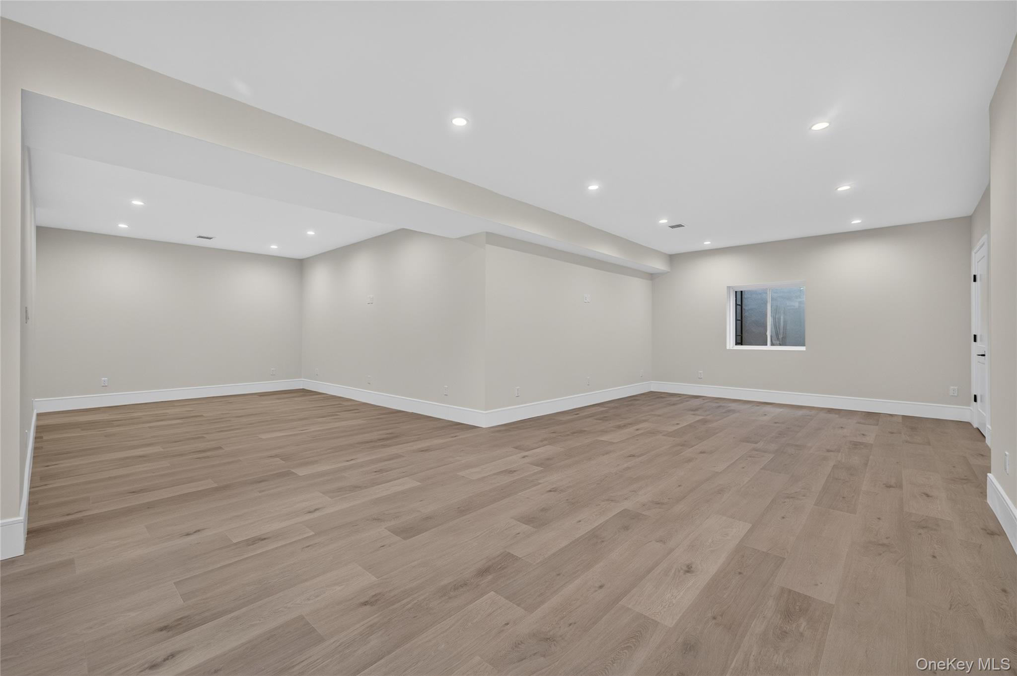 15 Glen Road — photo 43