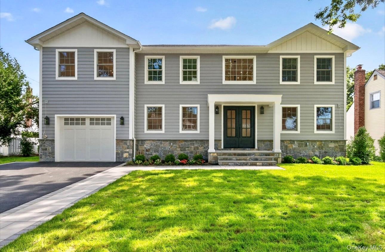 15 Glen Road, Garden City
