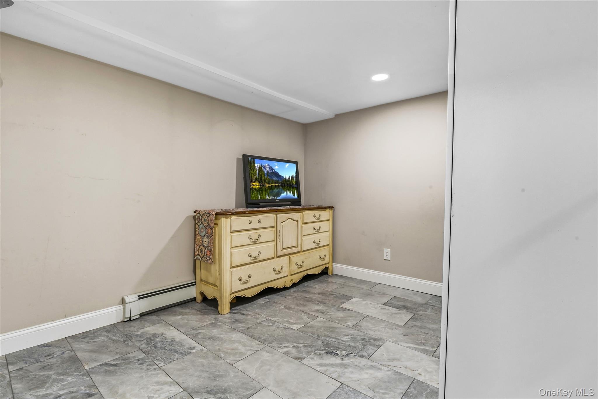 94 Bagatelle Road — photo 38