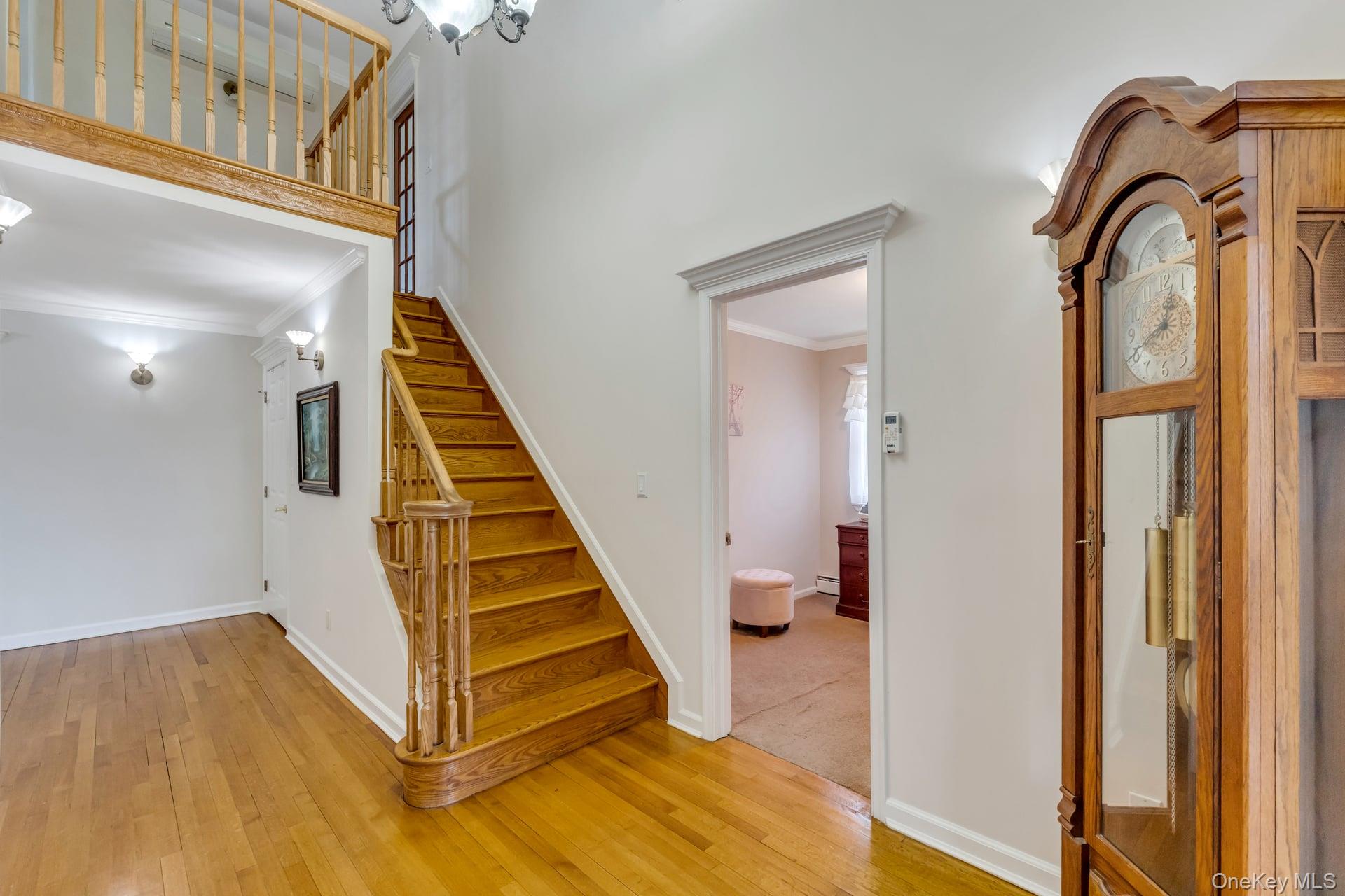 230 Islip Road — photo 38