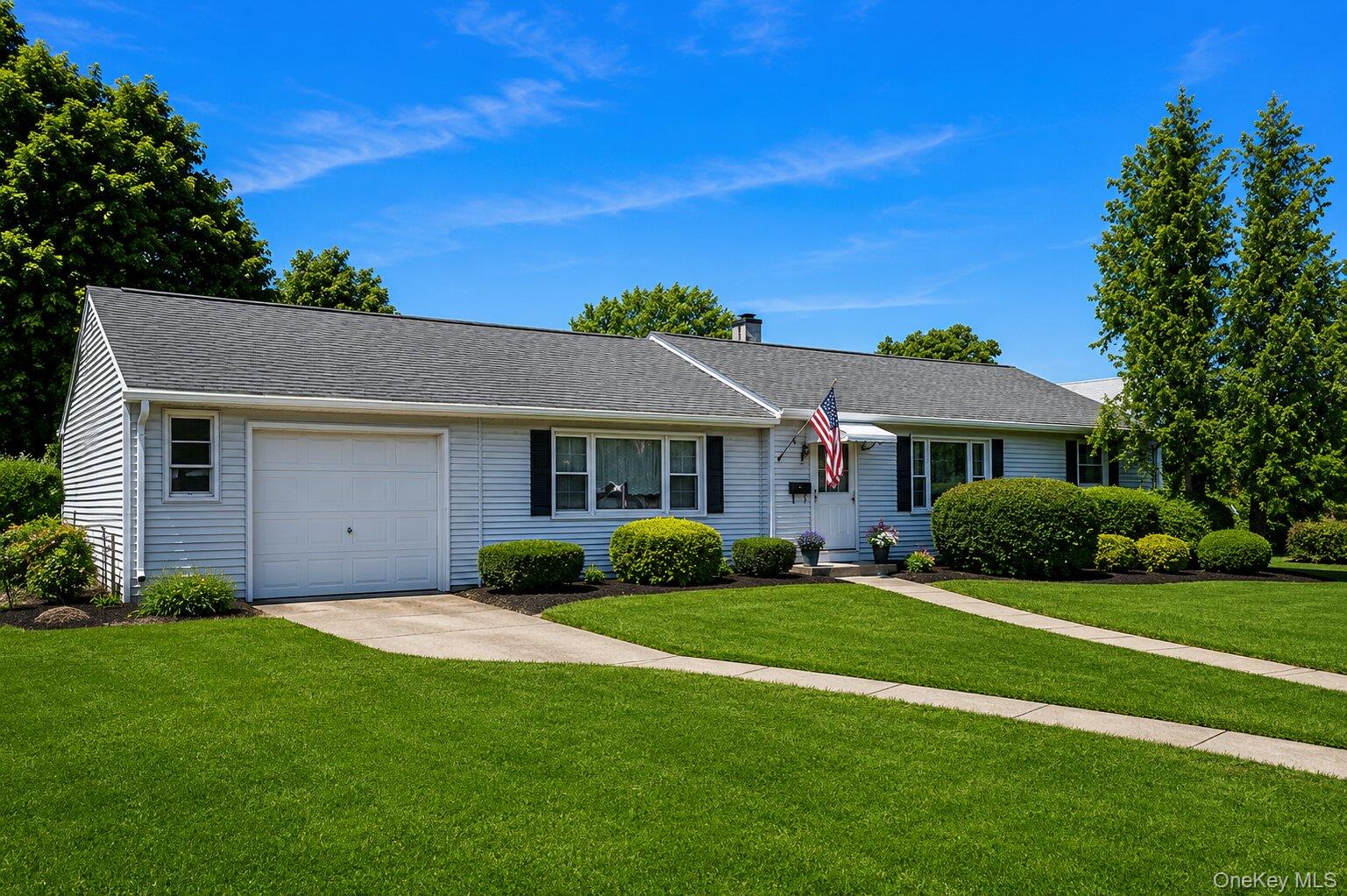 43 Plainedge Drive — photo 2