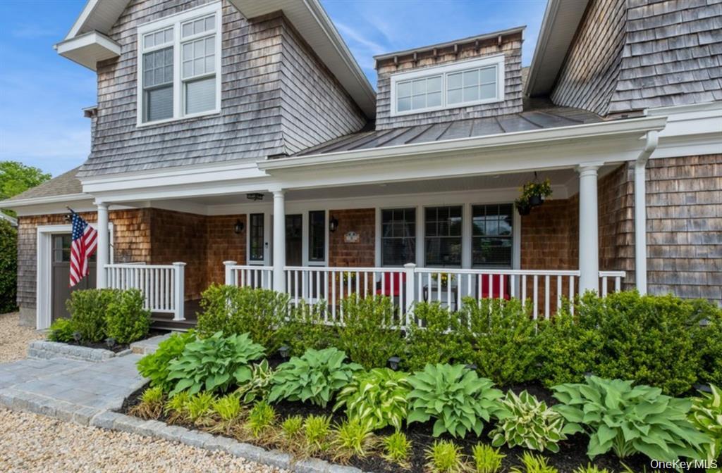 8 Hilltop Drive — photo 2