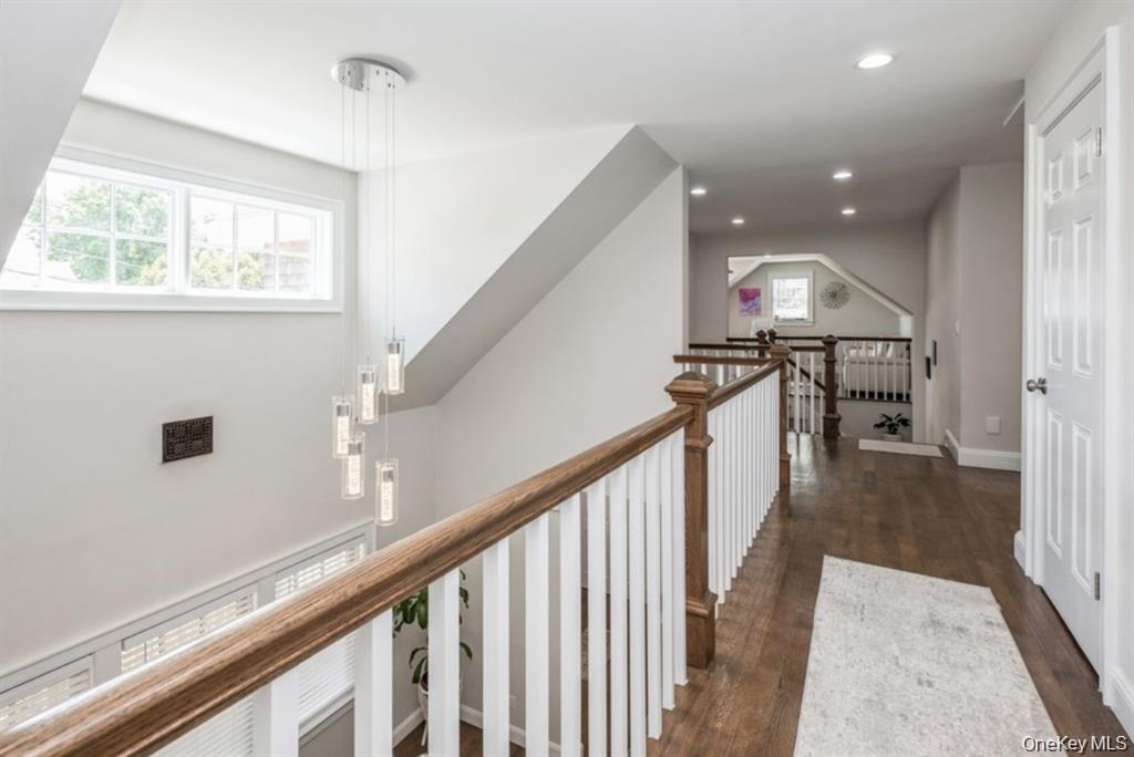 8 Hilltop Drive — photo 23