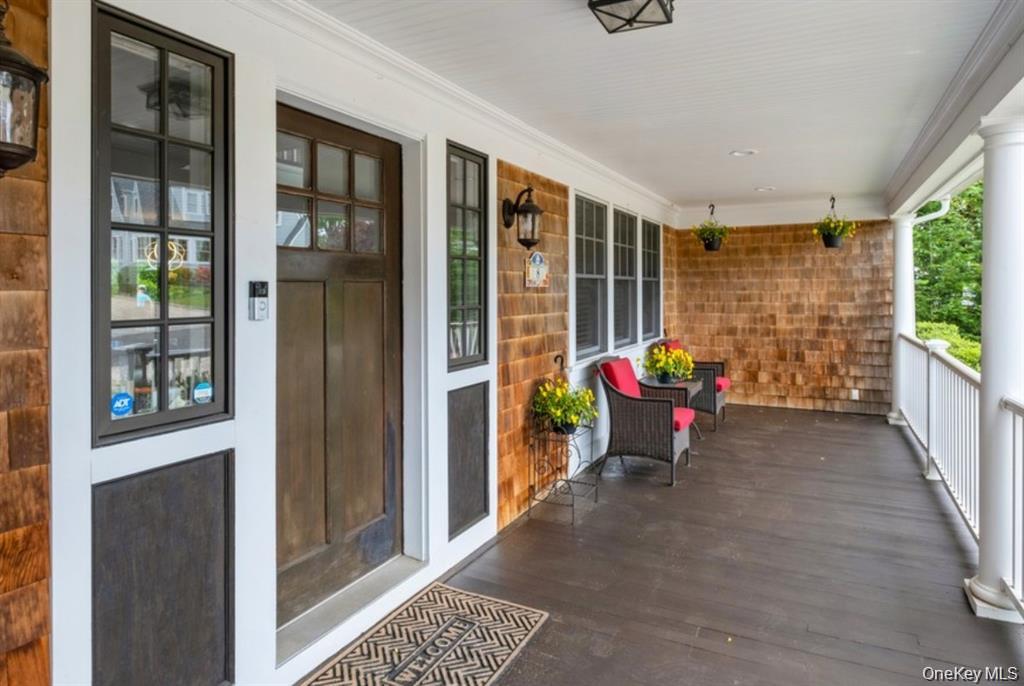 8 Hilltop Drive — photo 3
