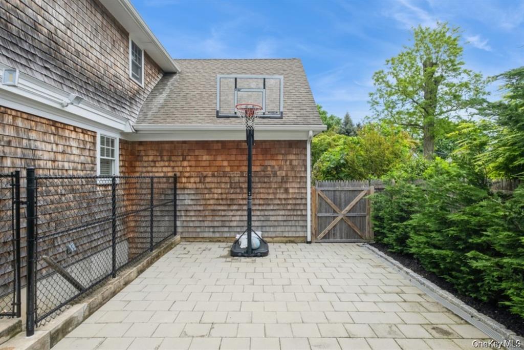 8 Hilltop Drive — photo 4