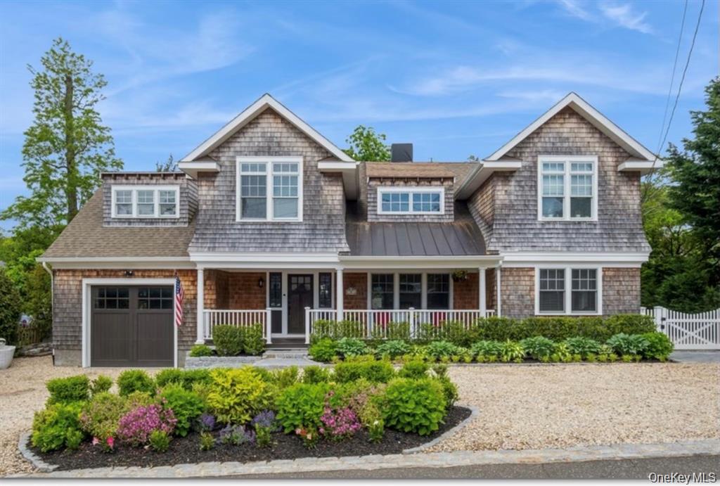 8 Hilltop Drive, Bayville