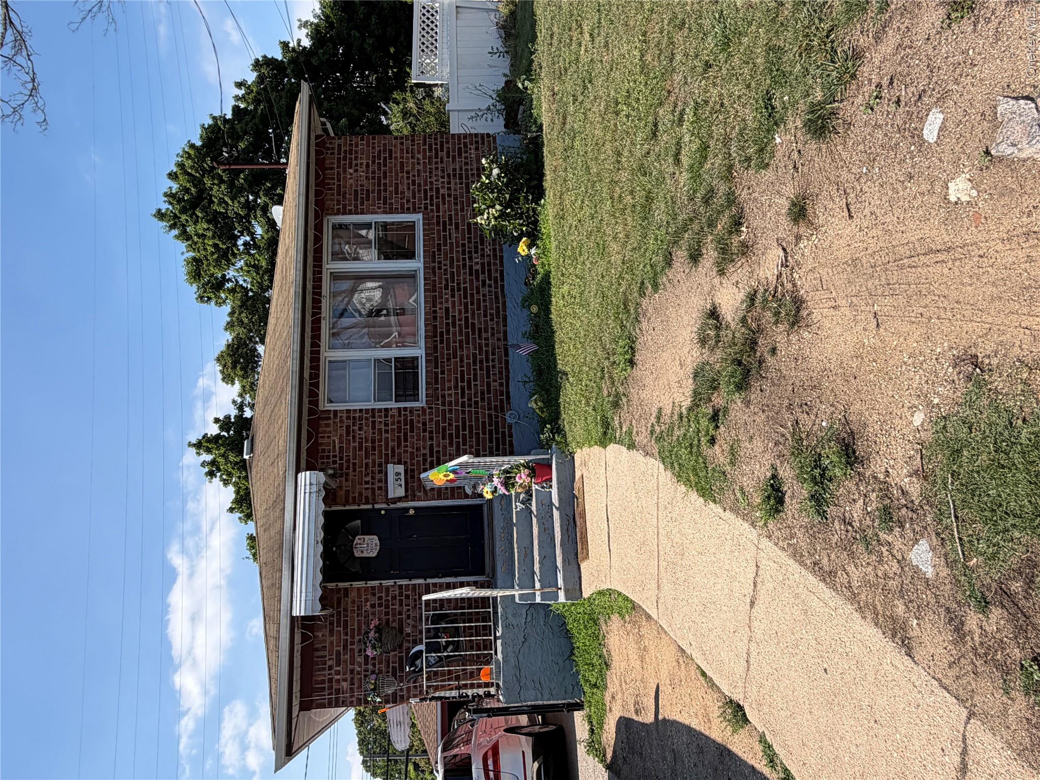 159 Church Street, Malverne