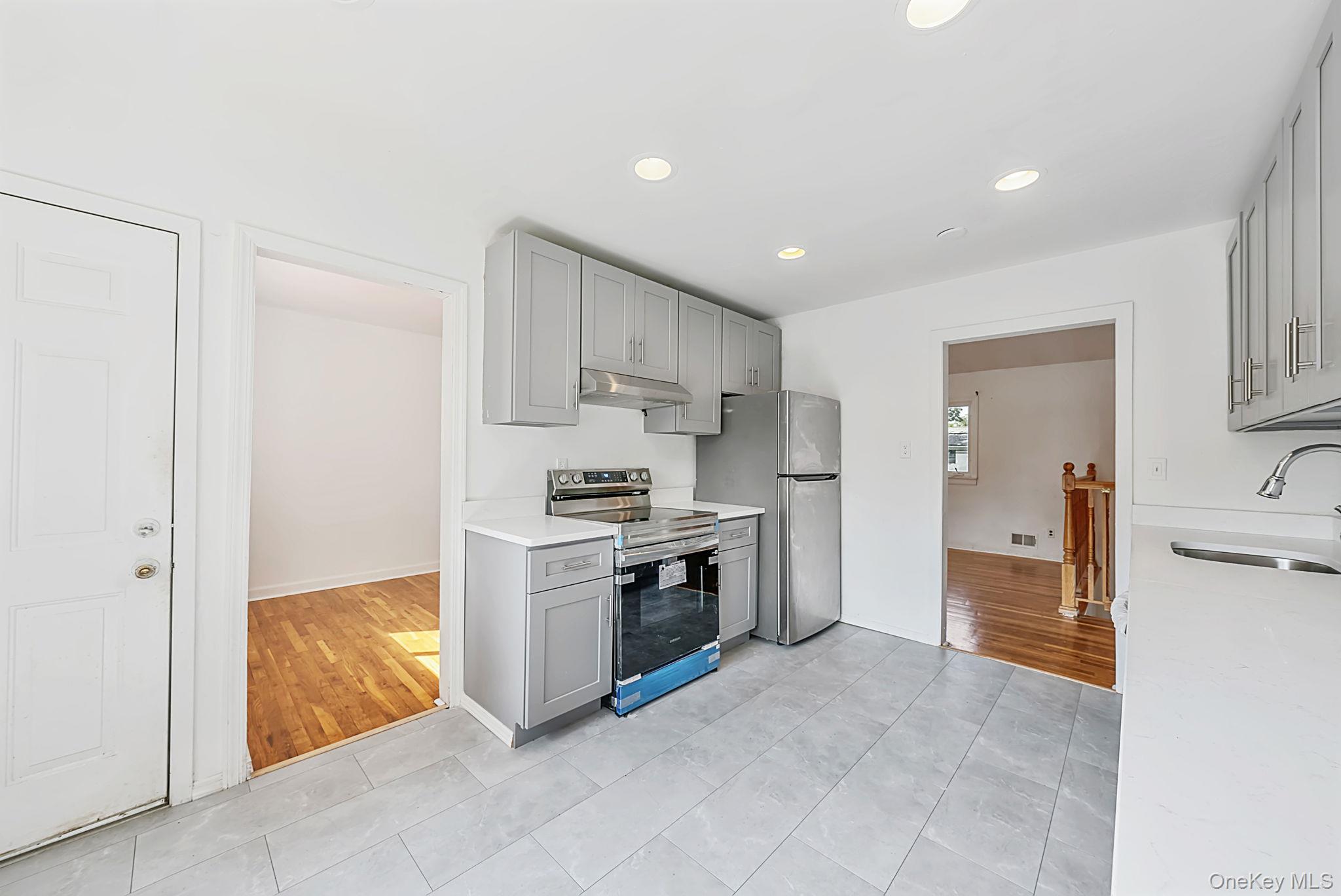 49 Eastern Avenue — photo 11