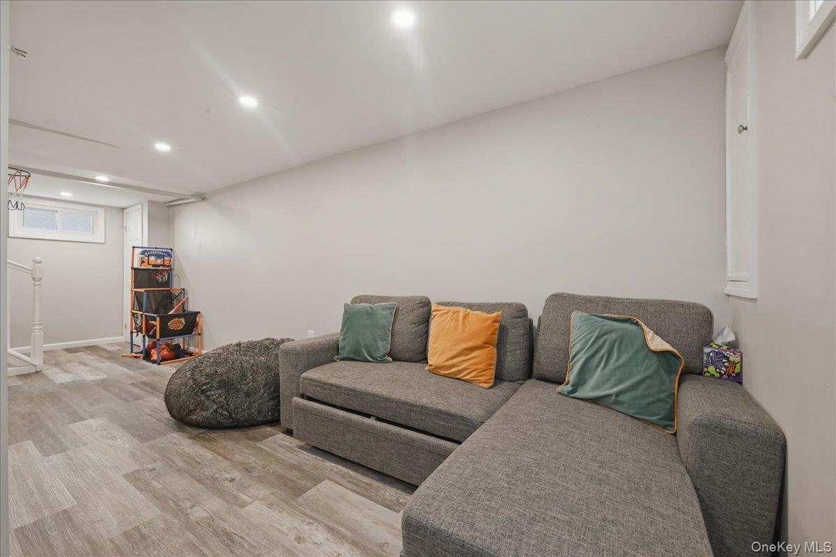 48 Poplar Street — photo 13