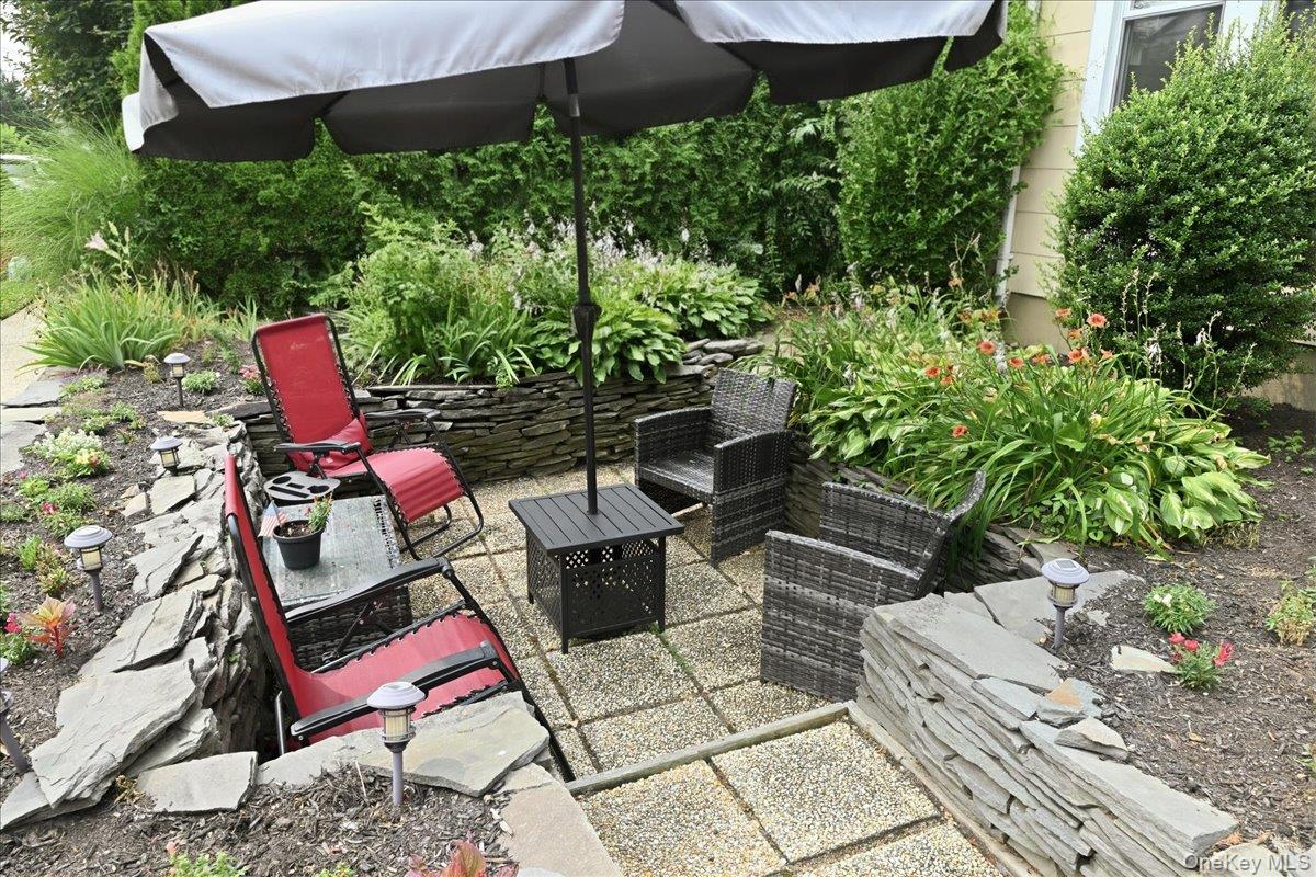 48 Poplar Street — photo 2