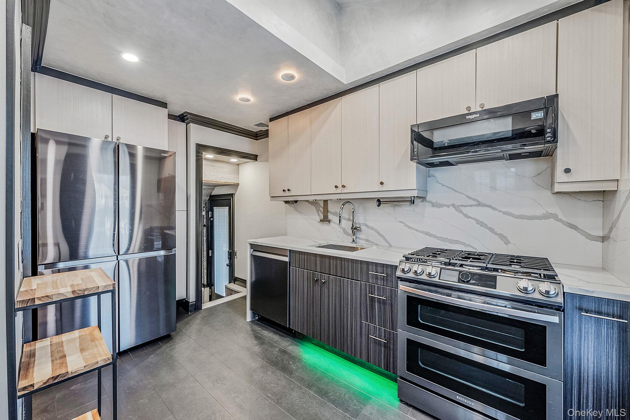 32 Everett Street — photo 19