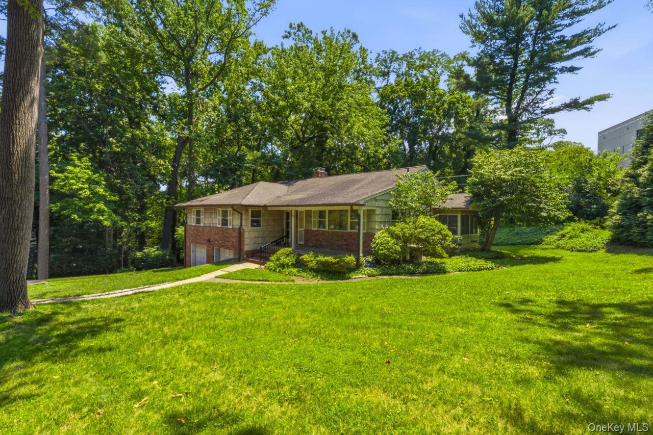 80 Nassau Drive — photo 4
