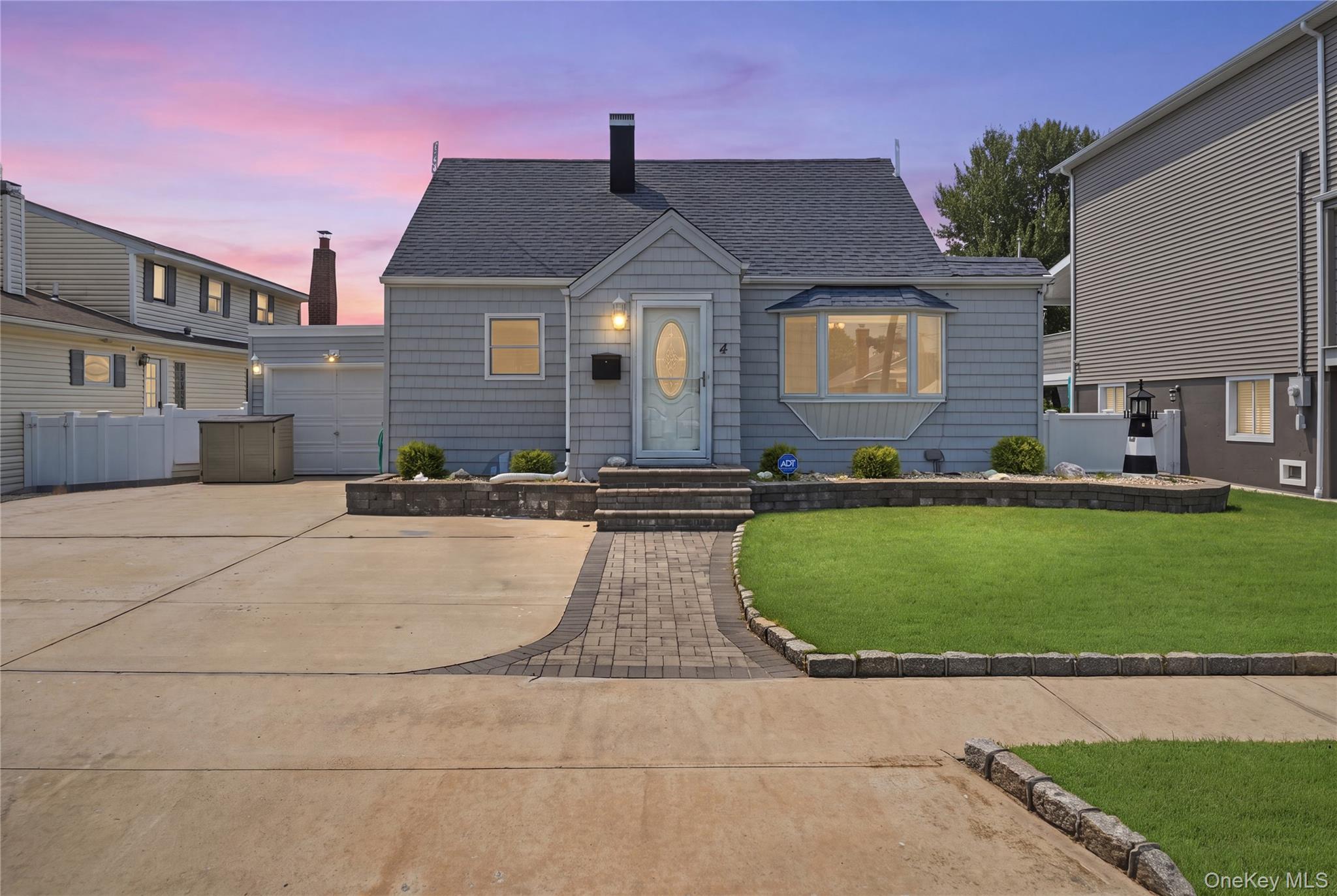 4 Flint Road, Amity Harbor
