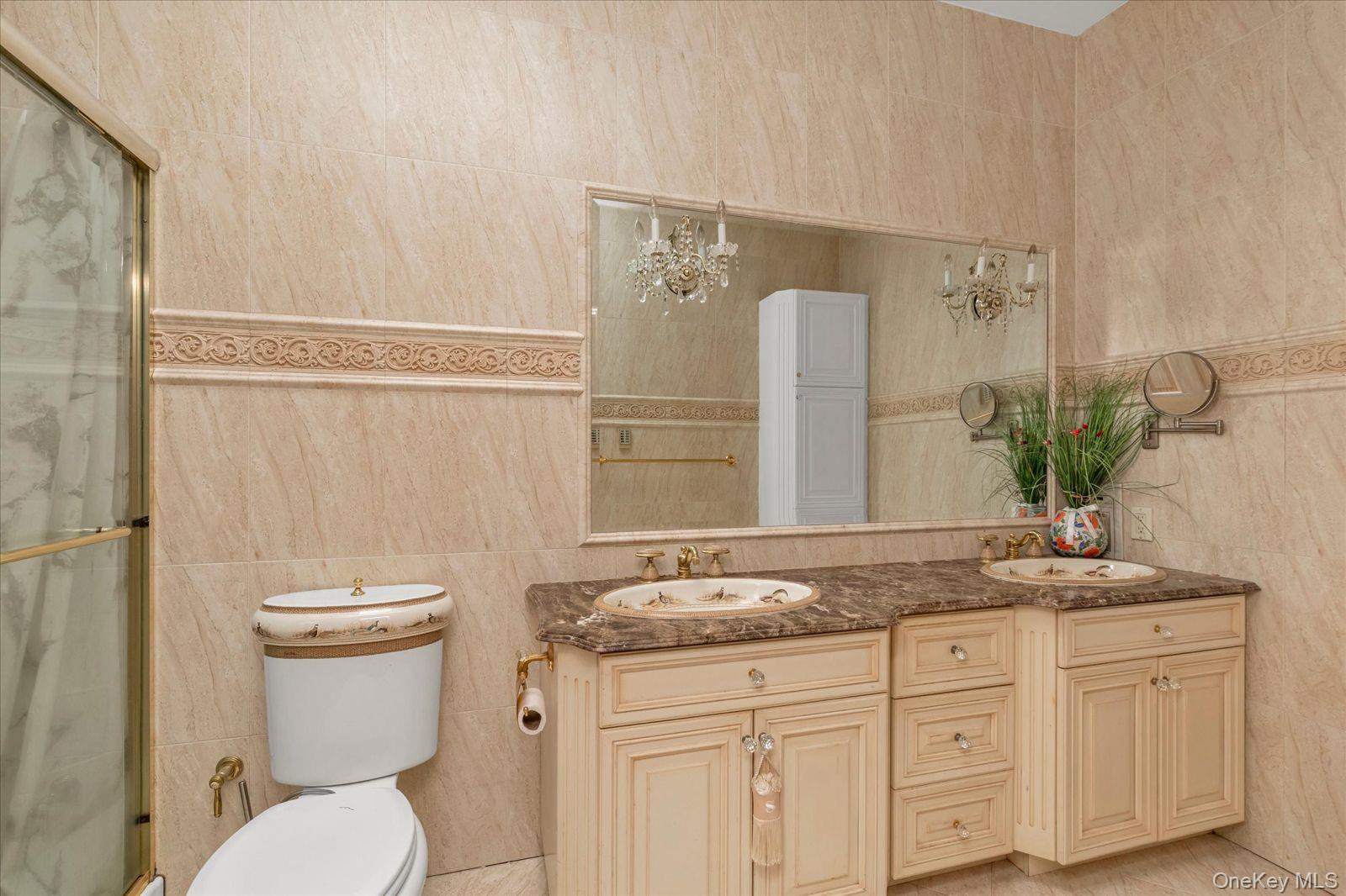 2489 Aron Drive — photo 8