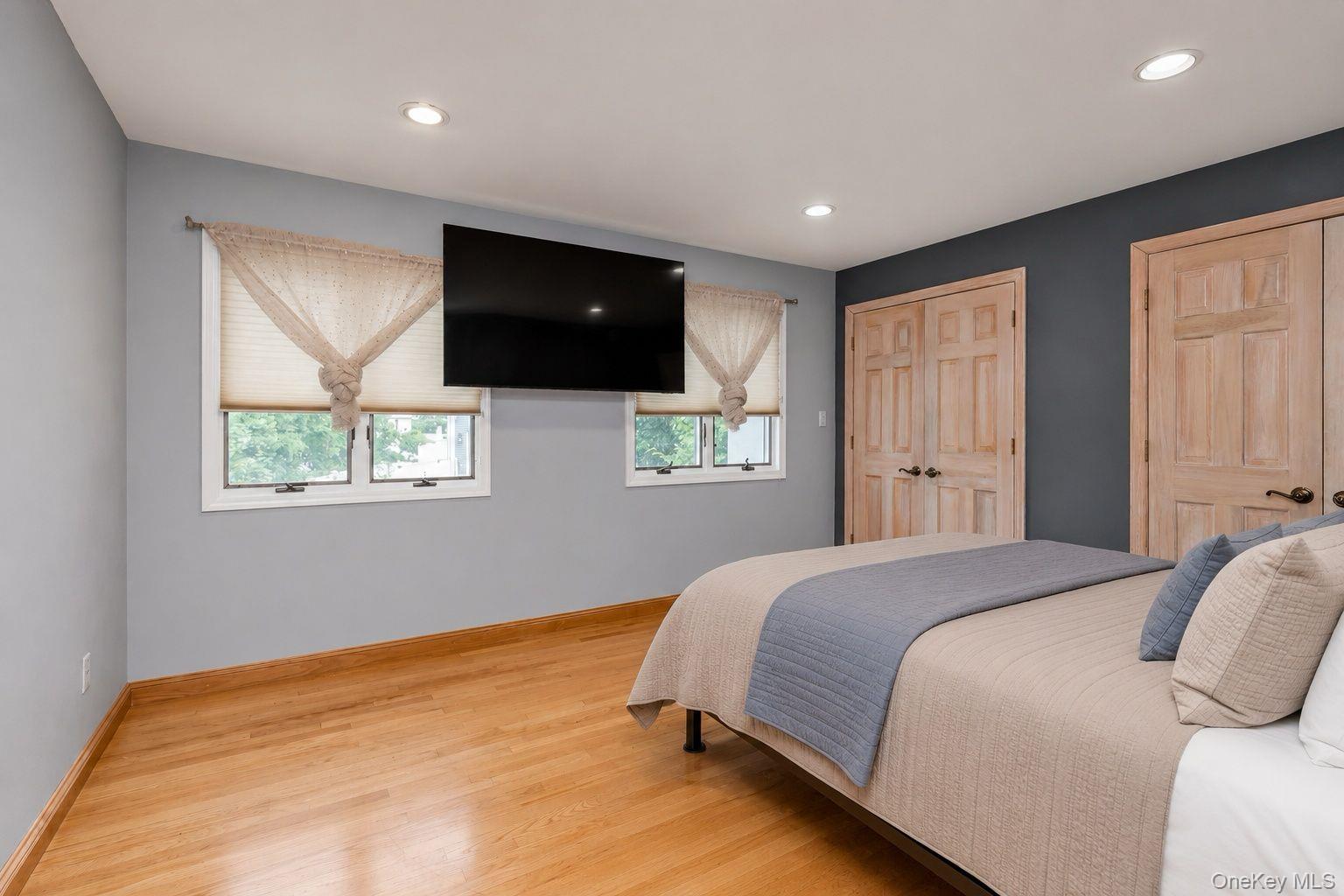 2489 Aron Drive — photo 9