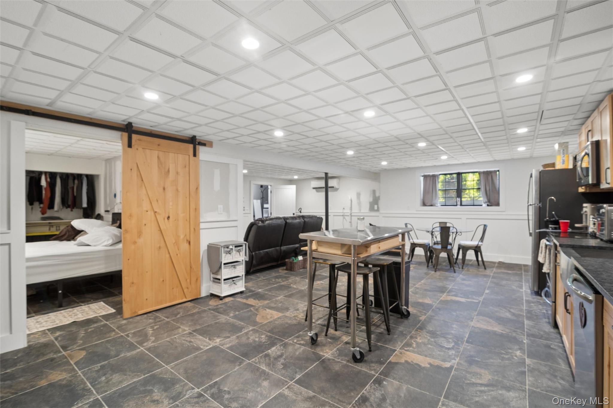 14 Loft Road — photo 47